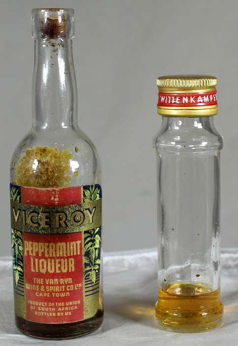 Mini liquor bottle - Empty - Pair of Wittenkamper & Viceroy bottles