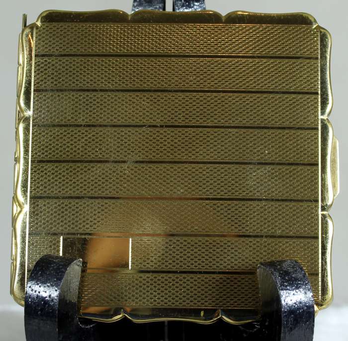 Stratton square powder compact
