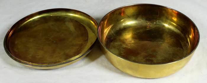 Cloisonne style powder bowl