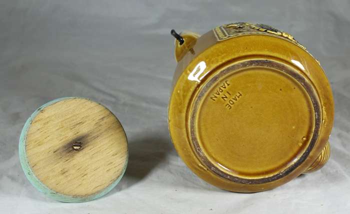 Ornamental Japanese kettle