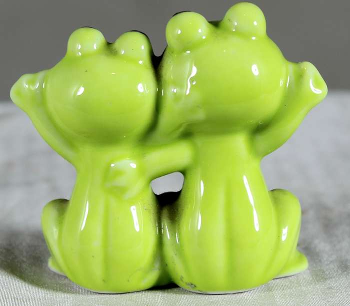 Miniature two froggies