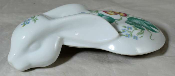 Elizabeth Arden - sleeping rabbit