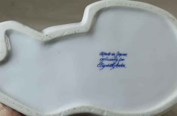 Elizabeth Arden - sleeping rabbit