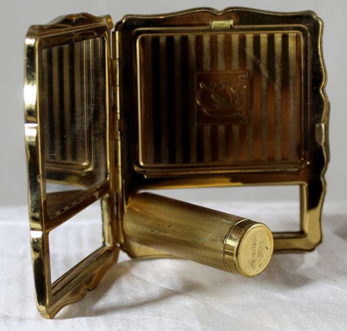 Straton powder & lipstick compact