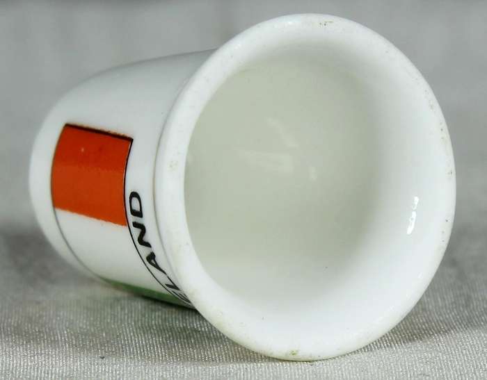 Bone China thimble - Ireland