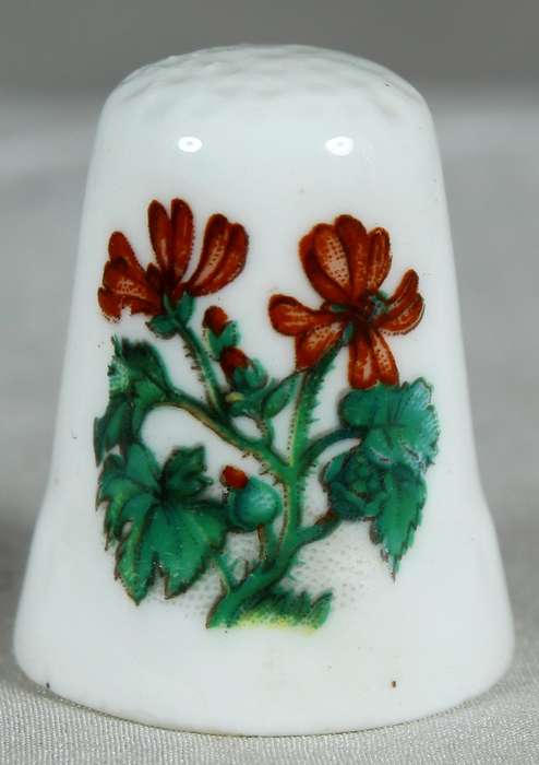 Bone China thimble - Red flowers