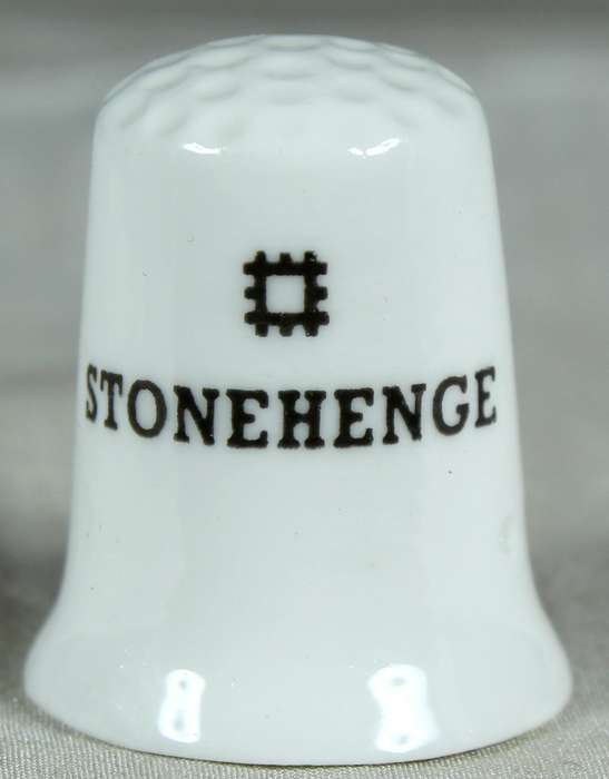 Bone China thimble - Stonehenge - MG China
