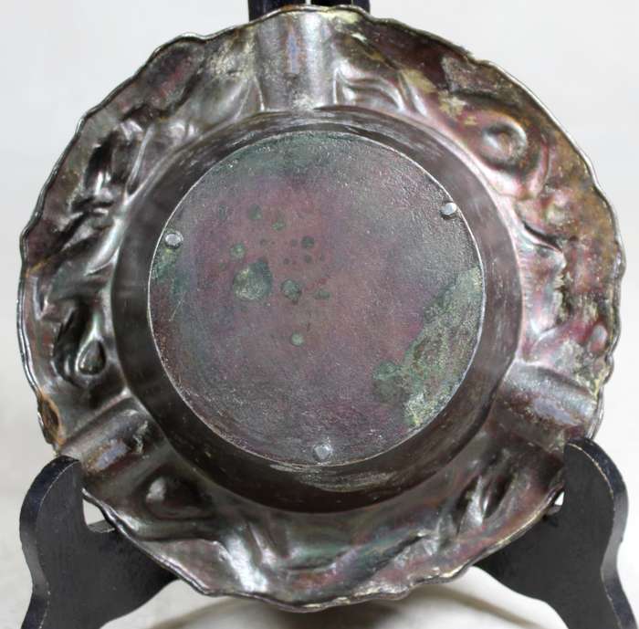 Pewter ashtray with miniature crabs in water