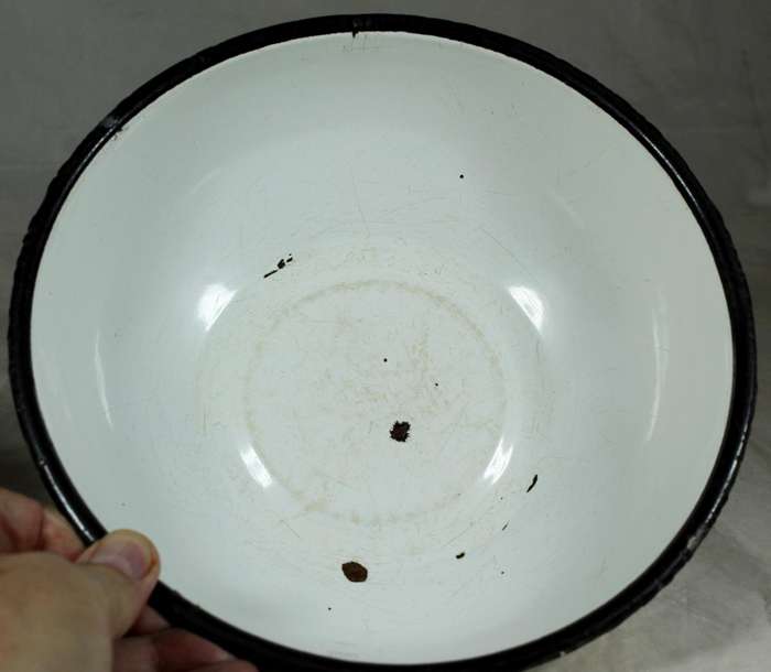 Pair of white enamel bowls