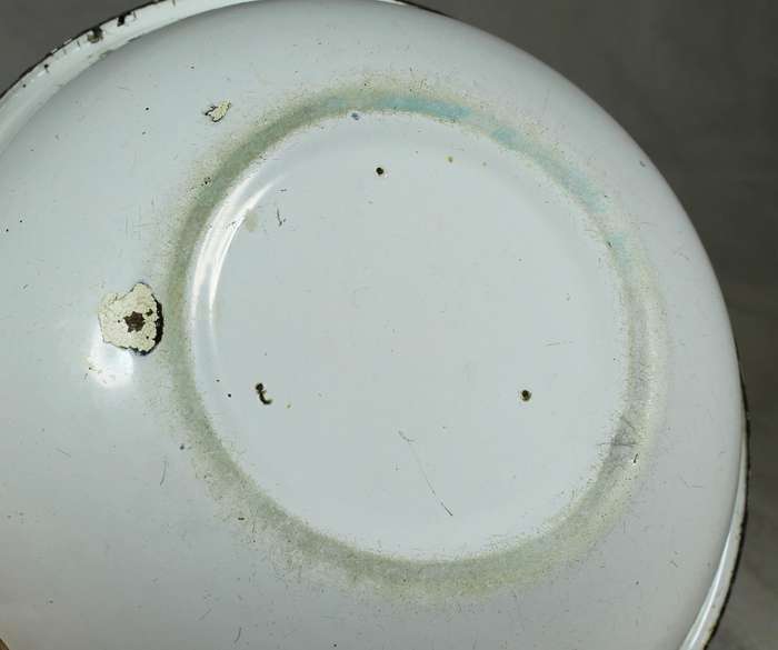 Pair of white enamel bowls