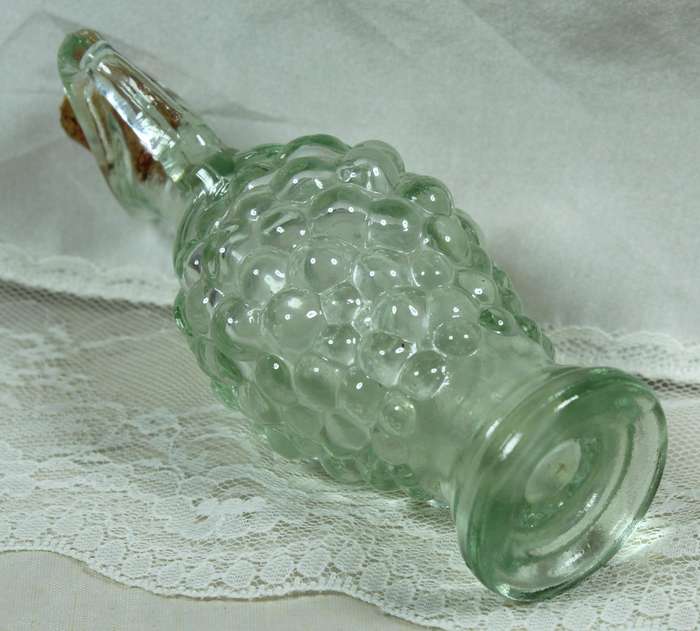 Small vinegar jug