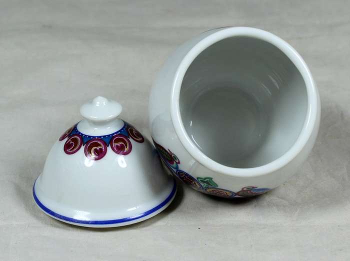 Elizabeth Arden - Byzantium - small lidded container