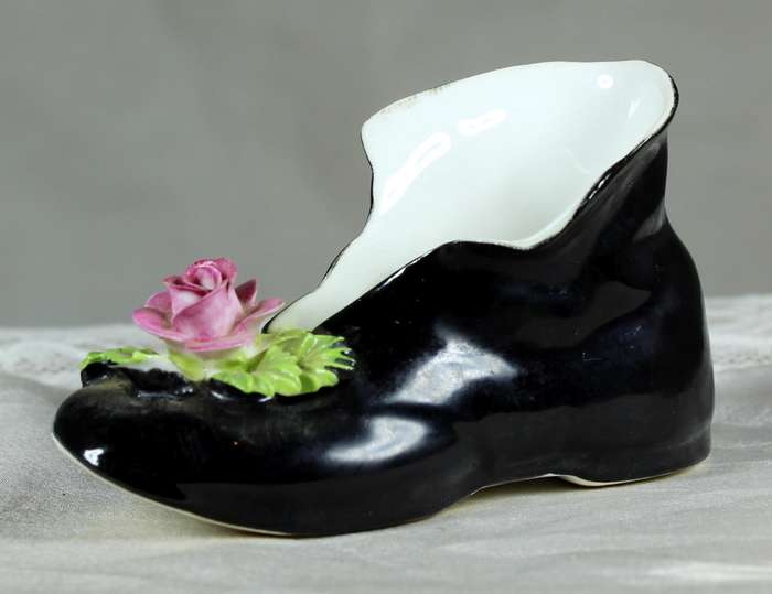 Small porcelain Staffordshire shoe with rose