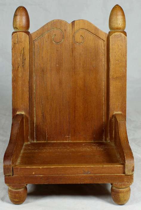 Small wooden chair - Wall shelf