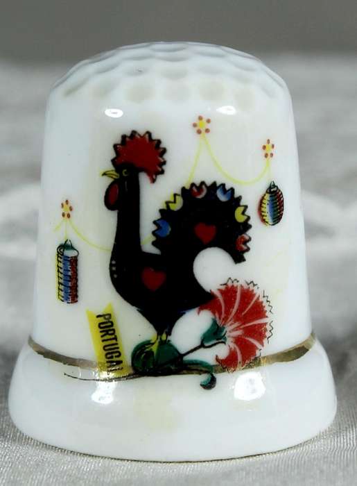 Bone China thimble - Portuguese chicken