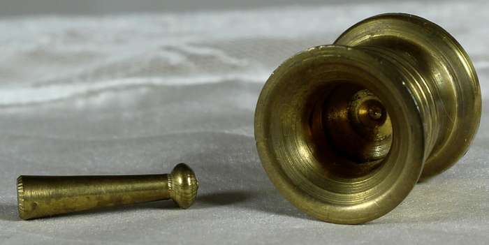 Miniature brass mortar & pestle