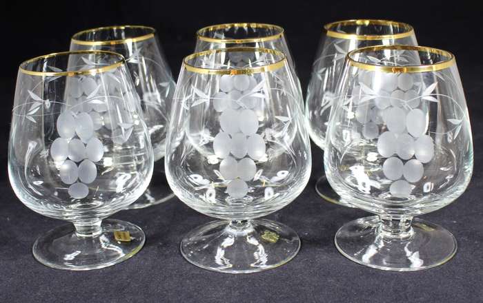 Set of six whisky glasses with etched grapes motif - SACUT glassware