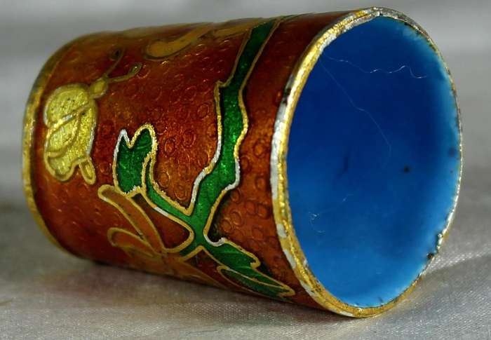 Cloissone thimble - golden flowers