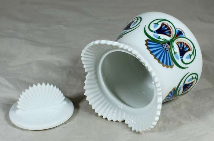 Elizabeth Arden - treasures of the pharaohs - lidded pot