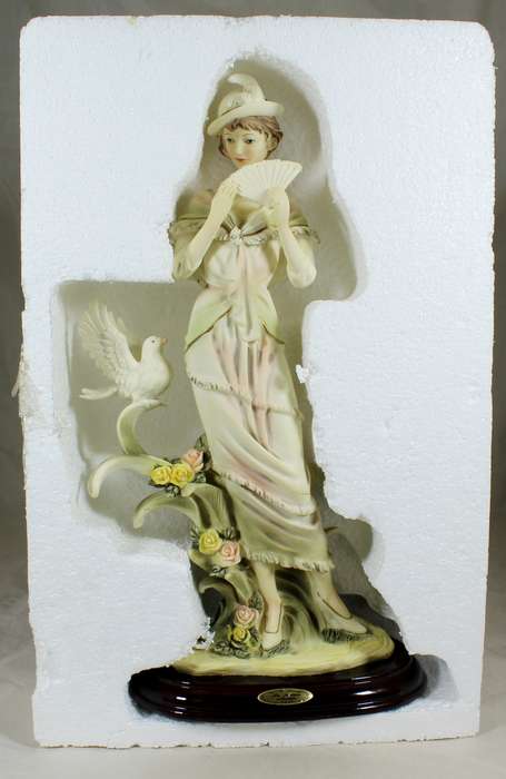 La Anina Collection - Lady with dove
