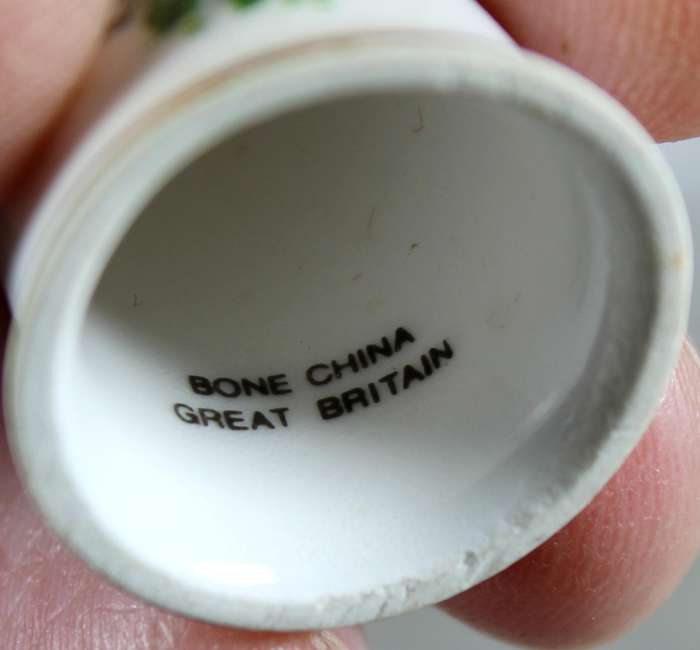 Bone China thimble - Butterfly & flowers