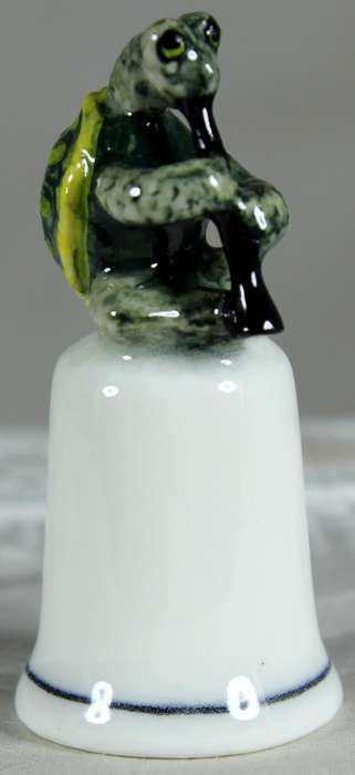 Bone China thimble - tortoise playing a flute - Klima porcelain
