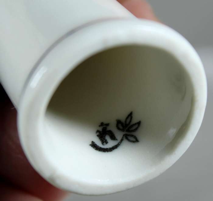 Bone China thimble - parrot - Klima porcelain