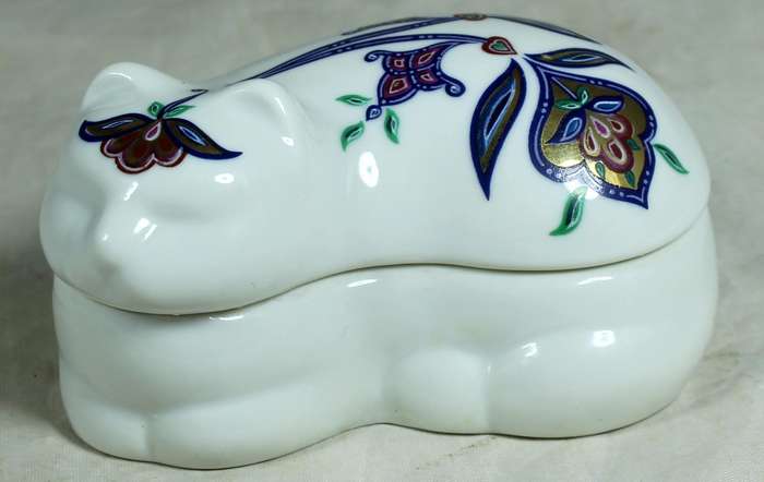 Elizabeth Arden - Byzantium - Cat trinket bowl