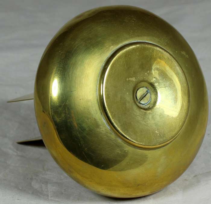 Brass serviette holder