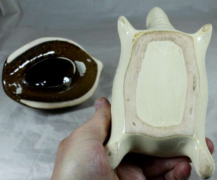 Lidded tortoise bowl with lid