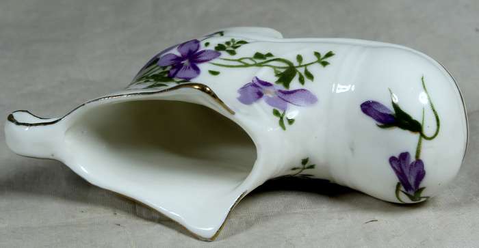 Mini porcelain boot with purple flowers