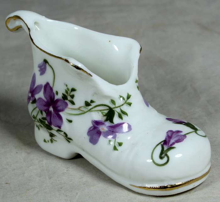 Lu Pao mini porcelain boot with purple flowers
