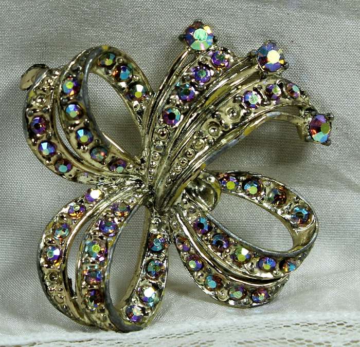 Bow with diamante broach