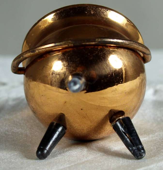 Miniature copper Tri-pot
