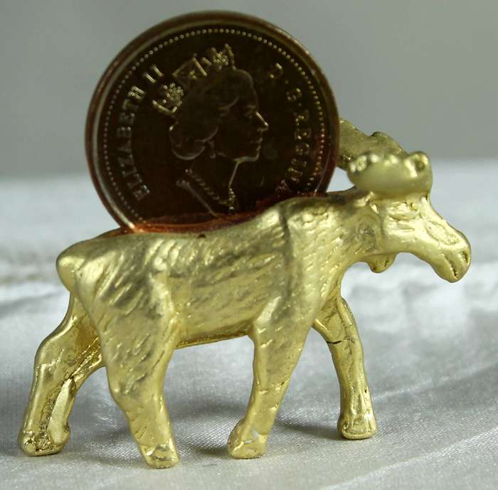 Miniature brass plated - Moose carrying a coin