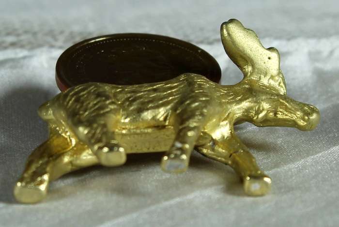 Miniature brass plated - Moose carrying a coin