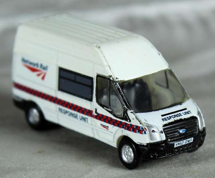 Oxford diecast micro - Network Rail van