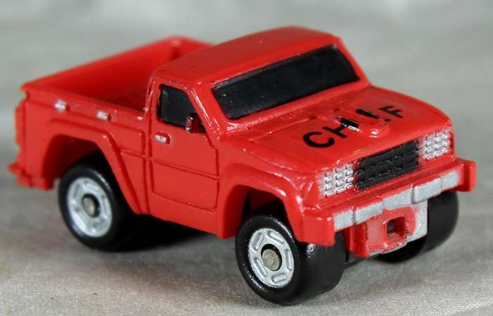 Micro Machines - Funrise - Chief Fire Truck pick up