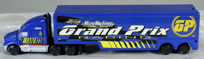 Micro Machines - Hasbro - Semi-Truck with trailer