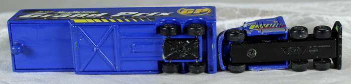 Micro Machines - Hasbro - Semi-Truck with trailer
