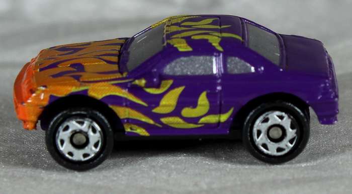 Micro Machines - Hasbro - Ford Thunderbird Super Coupe