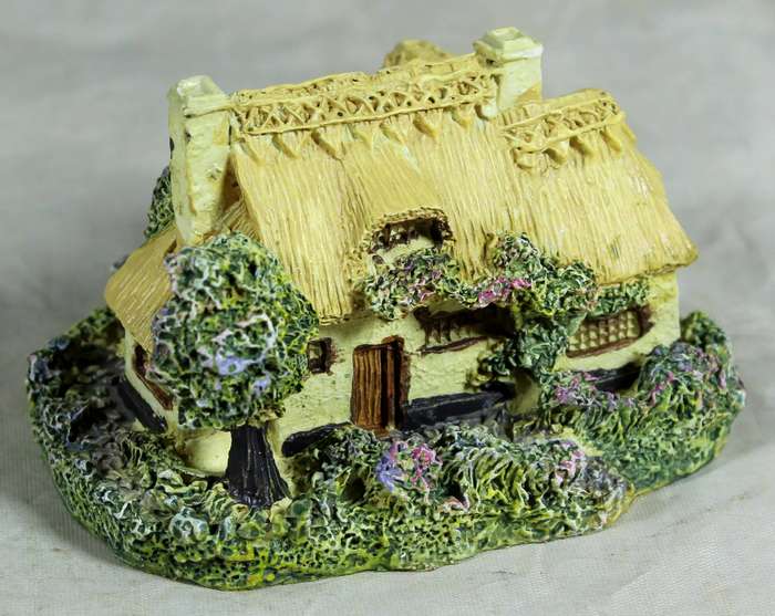Cuggly Wugglies Collection - Cottage