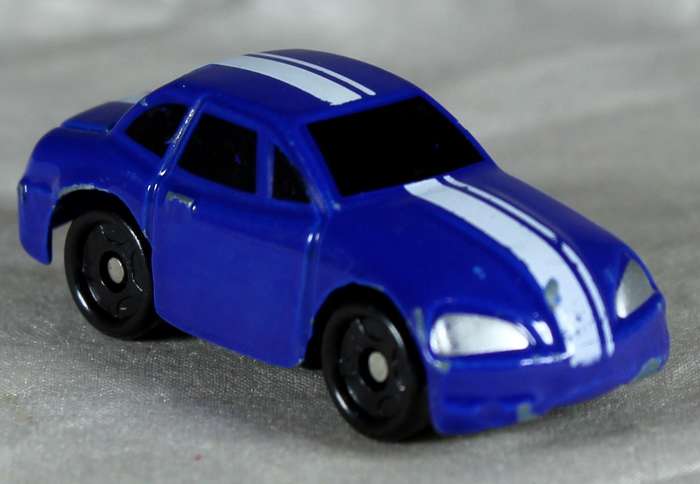 Micro metal body - blue coupe with white stripe