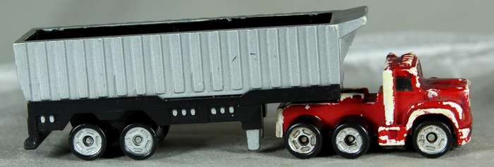 Micro machine - semi-truck and trailer (1989)