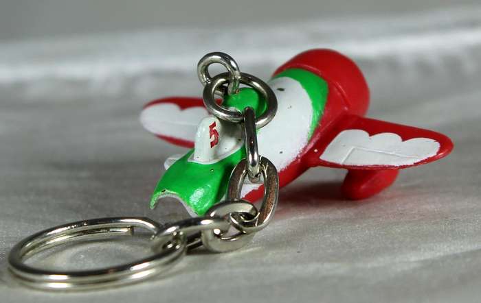 Micro Disney- Pixar plane key-ring