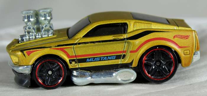 Hotwheels - 1968 Mustang DTX47 gold