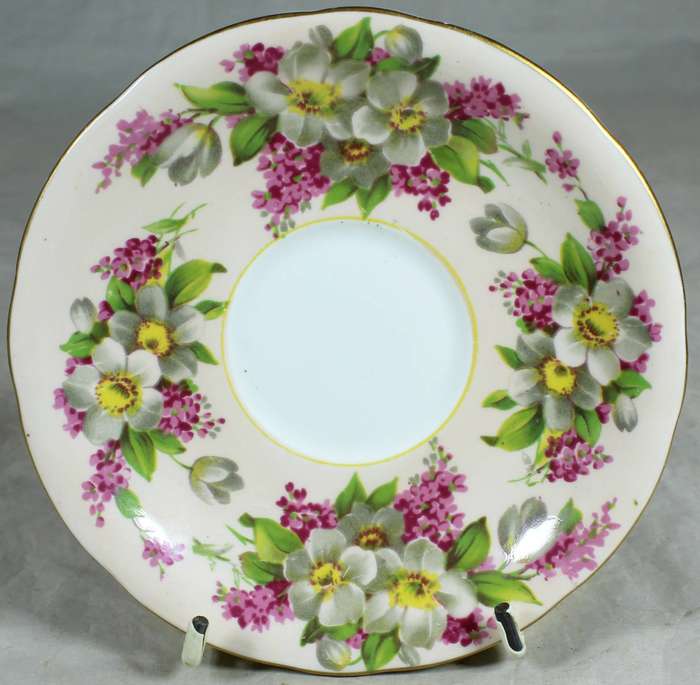 Aynsley saucer with flowers