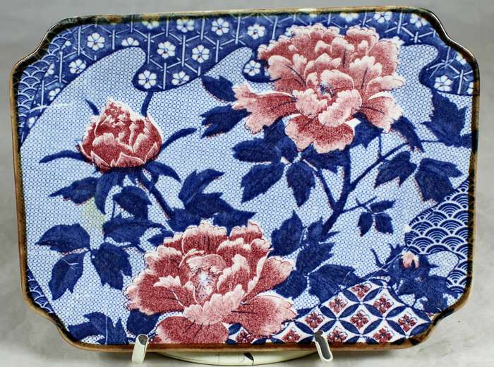 Display plate Chints style with pink flowers