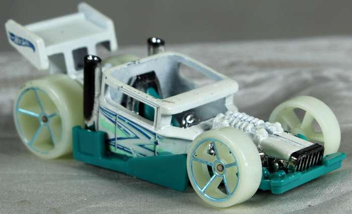 Hotwheels - Bone Speeder