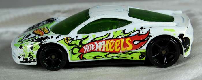 Hotwheels - Ferrari 458 Italia